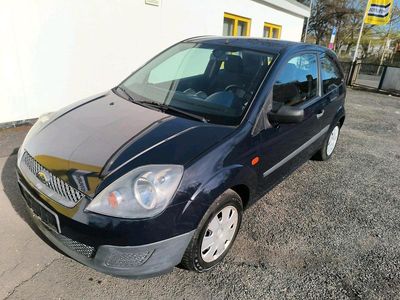 Gebraucht Ford Fiesta 60 PS (44 kW) 2006 Blau Kleinwagen