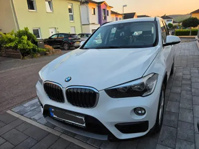 Gebraucht BMW X1 Sport Line 150 PS (110 kW) 2015 Weiß SUV