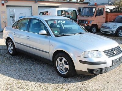 Gebraucht VW Passat Trendline 131 PS (96 kW) 2002 Silber Limousine