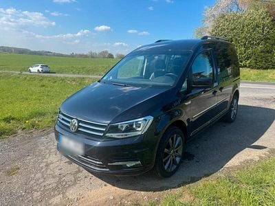 Second-hand VW Caddy Highline 81 CP (59 kW) 2018 Negru Monovolum