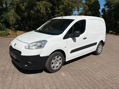 Gebraucht Peugeot Partner 90 PS (66 kW) 2016 Weiß Van / Kleinbus