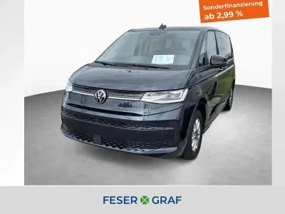 Gebraucht VW Multivan Life 150 PS (110 kW) 2025 Starlight blue metallic Van / Kleinbus