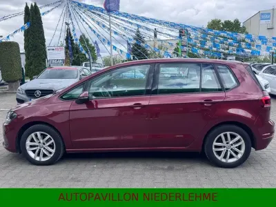 Gebraucht VW Golf Sportsvan 131 PS (96 kW) 2019 Rot Van / Kleinbus