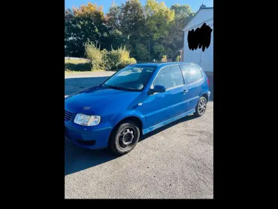 Używany VW Polo 50 KM (36 kW) 2002 Niebieski Hatchback