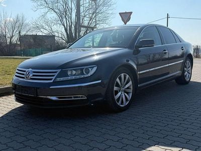Gebraucht VW Phaeton 239 PS (175 kW) 2011 Grau Limousine