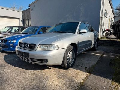 Używany Audi A4 102 KM (75 kW) 2001 Srebrny Sedan/Limuzyna