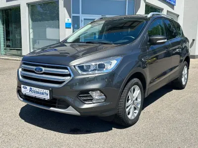 Gebraucht Ford Kuga Titanium 179 PS (131 kW) 2019 Grau SUV