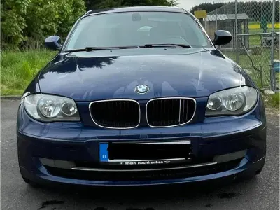 Gebraucht BMW 116 116 PS (85 kW) 2011 Blau Kleinwagen