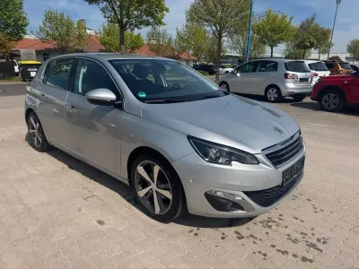 Usata Peugeot 308 125 CV (91 kW) 2014 Argento Berlina