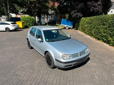 Gebraucht VW Golf IV 75 PS (55 kW) 2001 Silber Kleinwagen