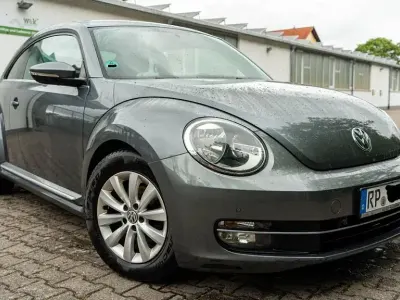 Gebraucht VW Beetle Design 105 PS (77 kW) 2013 Grau Kleinwagen