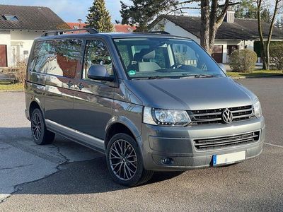 Gebraucht VW Multivan Team 180 PS (132 kW) 2010 Grau Van / Kleinbus