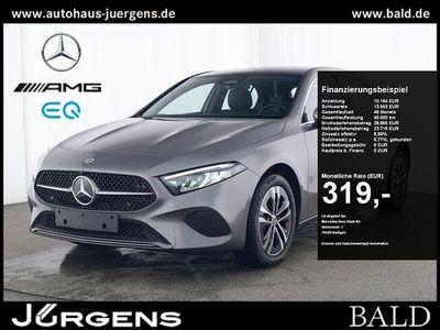 Gebraucht Mercedes A250 Advanced 163 PS (119 kW) 2024 Metalliclack mountaingrau Limousine