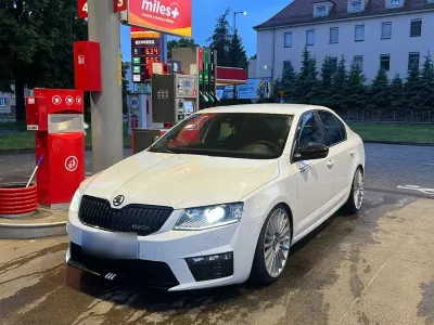 Gebraucht Skoda Octavia RS 220 PS (161 kW) 2015 Weiß Kombi