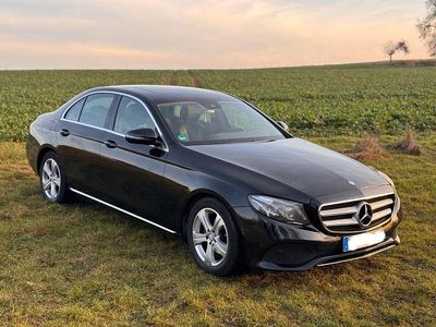 Schwarz Gebraucht 2017 Mercedes E220 Avantgarde Limousine | 23.900 € (Superpreis)