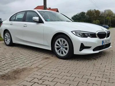 Gebraucht BMW 318 Luxury Line 150 PS (110 kW) 2020 Weiß Limousine