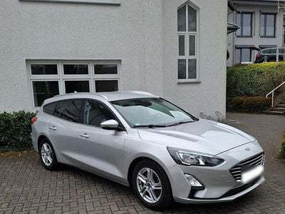 Second-hand Ford Focus Cool & Connect 125 CP (91 kW) 2020 Argintiu Break