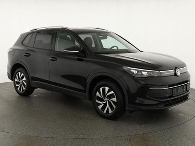 Neu VW Tiguan Life 150 PS (110 kW) 2025 Schwarz SUV