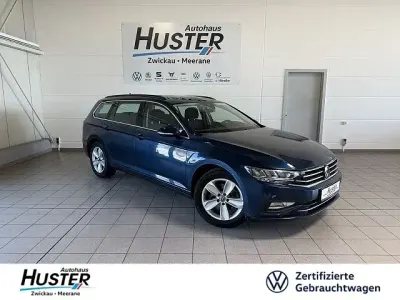 Gebraucht VW Passat Business 200 PS (147 kW) 2024 Blau Kombi