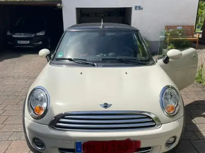 Gebraucht Mini Cooper Cabriolet 122 PS (89 kW) 2010 Weiß Cabrio
