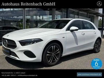Gebraucht Mercedes A250 Progressive 218 PS (160 kW) 2025 Unilack polarweiß Limousine