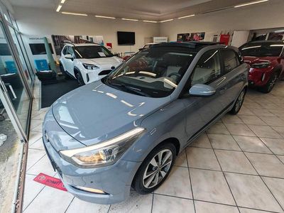 Baby elephant Gebraucht 2014 Hyundai i20 Style Kleinwagen | 7.480 € (Fairer Preis)