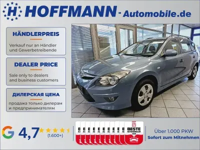 Gebraucht Hyundai i30 Trend 109 PS (80 kW) 2011 Hellblaumet. (metallic) Kombi