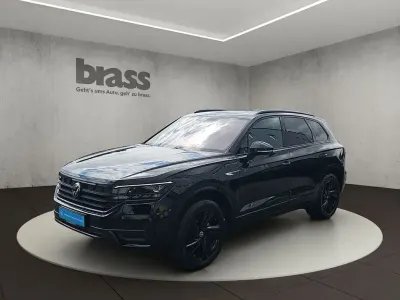 Gebraucht VW Touareg R-line 231 PS (169 kW) 2023 Grenadillschwarz metallic SUV