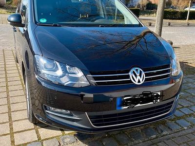 Gebraucht VW Sharan 177 PS (130 kW) 2015 Schwarz Van / Kleinbus