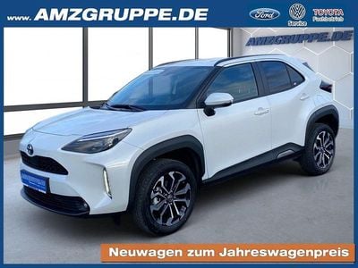 Weiß Gebraucht 2024 Toyota Yaris Cross SUV | 24.950 € (Fairer Preis)