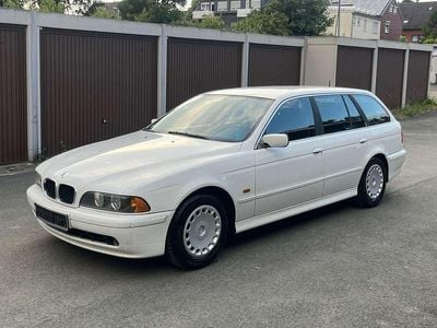 BMW 525