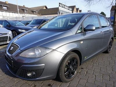 Grau Gebraucht 2013 Seat Altea XL Copa Van / Kleinbus | 3.990 € (Fairer Preis)