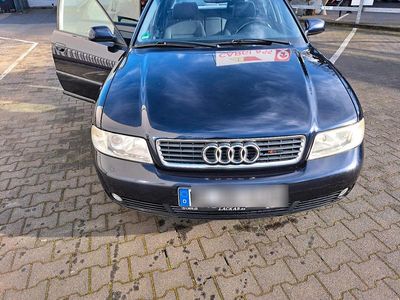 Blau Gebraucht 1999 Audi A4 Limousine | 1.800 € (Fairer Preis)