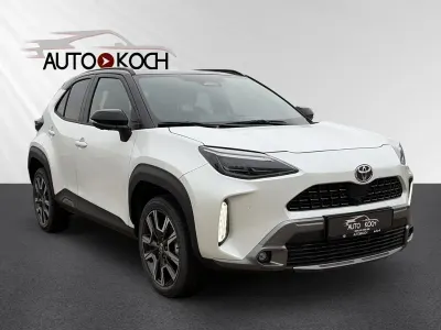 Neu Toyota Yaris Cross Plus 131 PS (96 kW) 2026 Weiß SUV