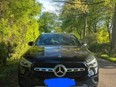 Second-hand Mercedes GLA250 2020 Negru SUV