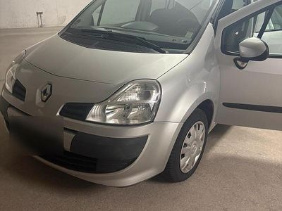 Usado Renault Modus 75 HP (55 kW) 2009 Prateado Monovolume