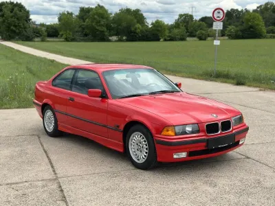 Gebraucht BMW 316 102 PS (75 kW) 1994 Rot Coupé