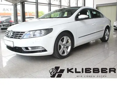 Używany VW CC 140 KM (102 kW) 2014 Biały Sedan/Limuzyna