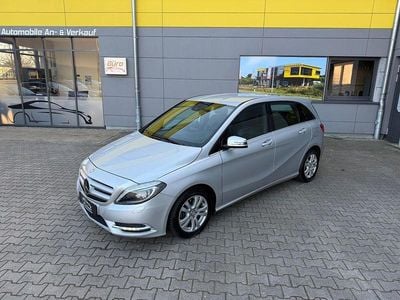 Usata Mercedes B200 156 CV (114 kW) 2013 Argento Monovolume