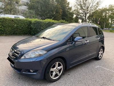 Honda FR-V