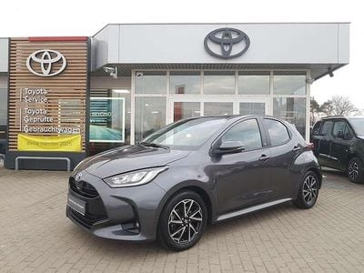 Gebraucht Toyota Yaris Hybrid Team 116 PS (85 kW) 2023 Grey metallic Kleinwagen
