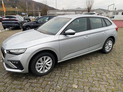 Gebraucht Skoda Scala Selection 116 PS (85 kW) 2024 Brilliantsilber metallic Kleinwagen