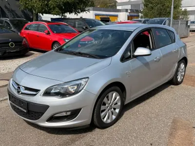 Gebraucht Opel Astra Active 140 PS (102 kW) 2013 Silber Limousine