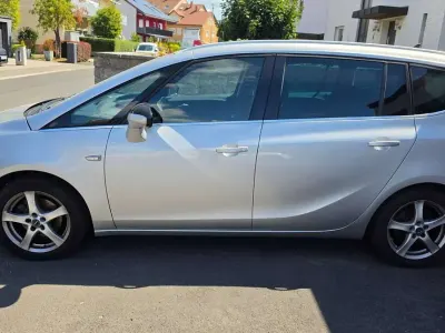 Gebraucht Opel Zafira Tourer Business Innovation 136 PS (100 kW) 2015 Silber Van / Kleinbus