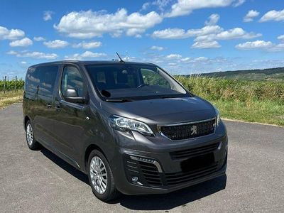 Peugeot Traveller