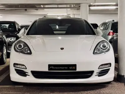Gebraucht Porsche Panamera 4S 400 PS (294 kW) 2011 Weiß Kleinwagen