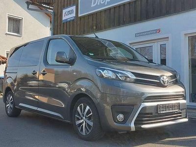 Usata Toyota Proace Verso Comfort 144 CV (105 kW) 2022 Grigio Station wagon