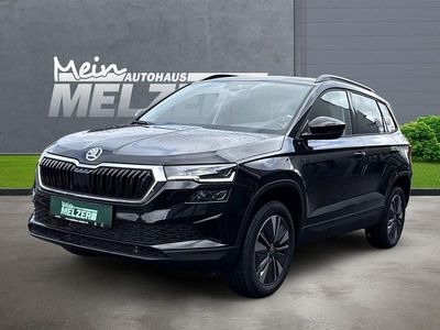 Neu Skoda Karoq Tour 150 PS (110 kW) 2026 Schwarzmagic perleffekt SUV