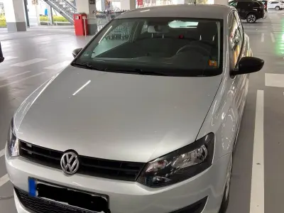 Gebraucht VW Polo 60 PS (44 kW) 2013 Silber Kleinwagen