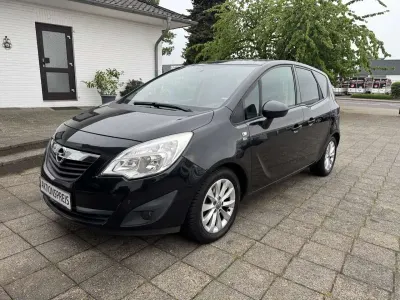Używany Opel Meriva 120 KM (88 kW) 2012 Czarny Minivan